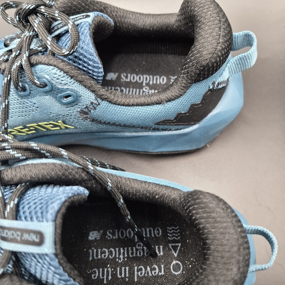 New Balance Blue Trail Running Shoes with Yellow Logo - Picture 6 of 10